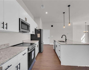 1058 Homestead Way Street - Photo Thumbnail 11