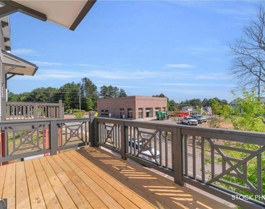 1058 Homestead Way Street - Photo Thumbnail 26