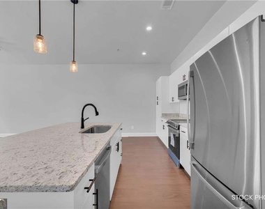 1058 Homestead Way Street - Photo Thumbnail 12