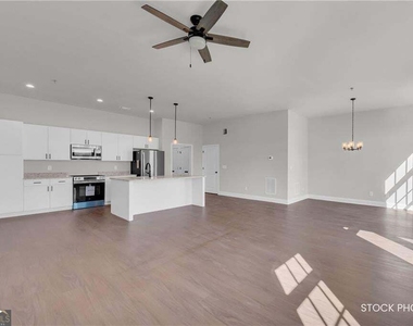 1058 Homestead Way Street - Photo Thumbnail 5