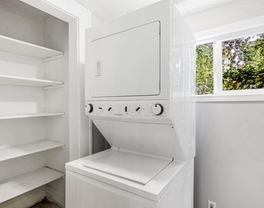 1724 Virginia Avenue - Photo Thumbnail 12