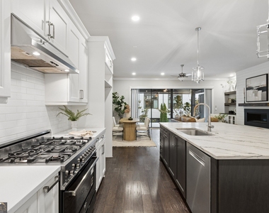 2974 Hermance Drive Ne - Photo Thumbnail 7