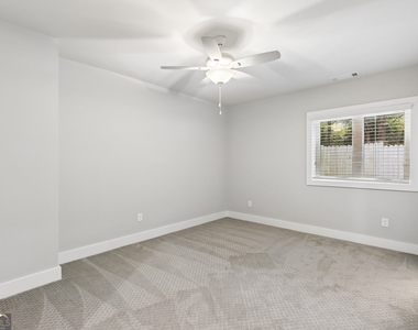 2974 Hermance Drive Ne - Photo Thumbnail 45