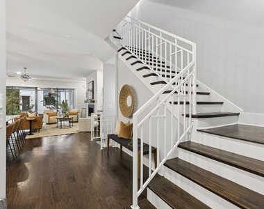 2974 Hermance Drive Ne - Photo Thumbnail 20