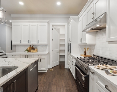 2974 Hermance Drive Ne - Photo Thumbnail 9