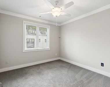 2974 Hermance Drive Ne - Photo Thumbnail 22