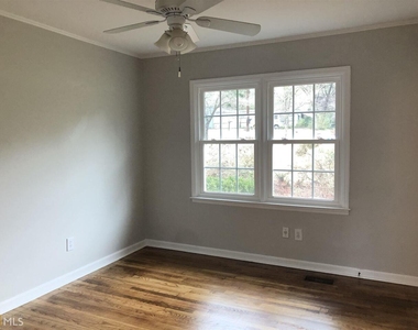 336 Whitehead Road - Photo Thumbnail 13