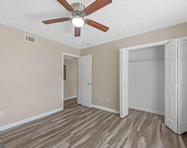 375 Winding River Drive - Photo Thumbnail 10