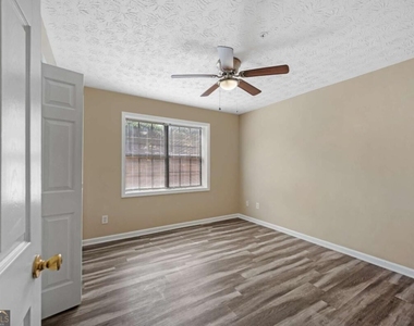 375 Winding River Drive - Photo Thumbnail 9