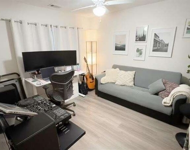 2535 Alvecot Circle - Photo Thumbnail 8