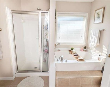 2535 Alvecot Circle - Photo Thumbnail 7