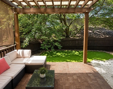 2535 Alvecot Circle - Photo Thumbnail 15