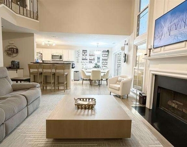 2535 Alvecot Circle - Photo Thumbnail 2