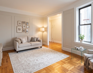 401 Edgecombe Avenue - Photo Thumbnail 2
