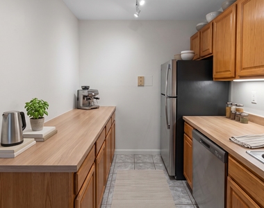 401 Edgecombe Avenue - Photo Thumbnail 3