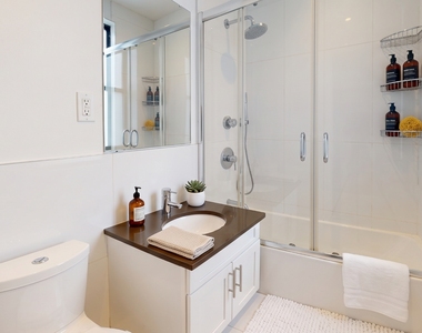 501 West 110th Street - Photo Thumbnail 4