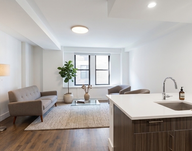 666 West End Avenue - Photo Thumbnail 5