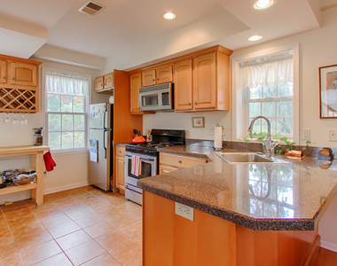 16 Mendham Ave - Photo Thumbnail 4