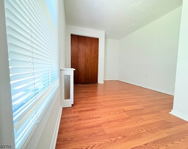 940 Route 202/206 - Photo Thumbnail 11