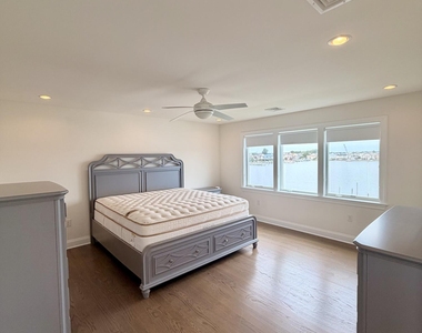 23 Niblick Street - Photo Thumbnail 17