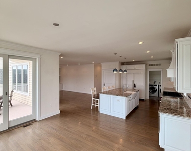 23 Niblick Street - Photo Thumbnail 9