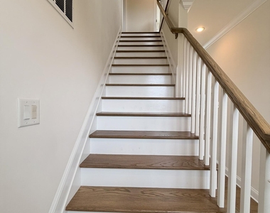 23 Niblick Street - Photo Thumbnail 13