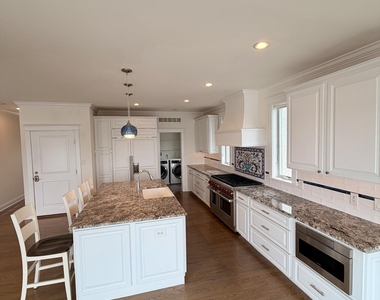 23 Niblick Street - Photo Thumbnail 8