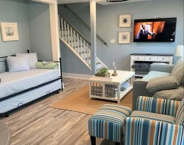 123 Franklin Avenue - Photo Thumbnail 4
