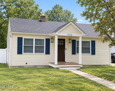 331 W Sylvania Avenue - Photo Thumbnail 16