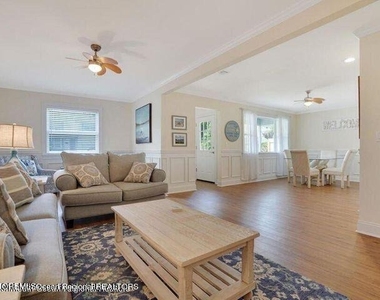 68 Berry Place - Photo Thumbnail 3