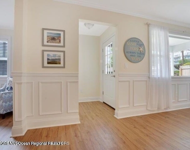 68 Berry Place - Photo Thumbnail 2