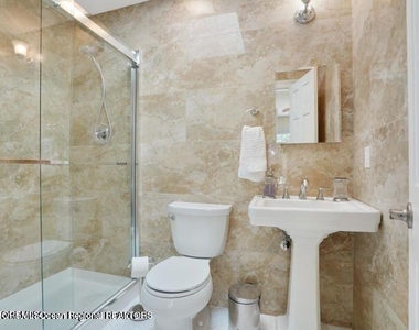 68 Berry Place - Photo Thumbnail 8