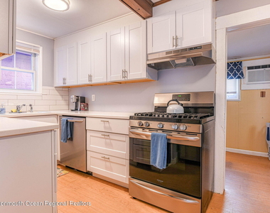 21 Embury Avenue - Photo Thumbnail 13
