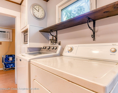 21 Embury Avenue - Photo Thumbnail 15