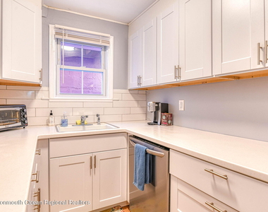 21 Embury Avenue - Photo Thumbnail 12