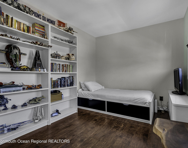 611 Park Place Avenue - Photo Thumbnail 24