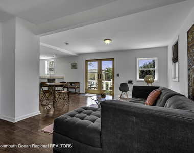 611 Park Place Avenue - Photo Thumbnail 5