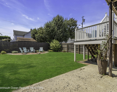 611 Park Place Avenue - Photo Thumbnail 1