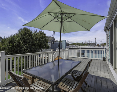 611 Park Place Avenue - Photo Thumbnail 2