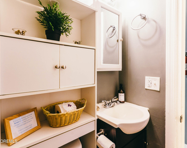 13 Decatur Avenue - Photo Thumbnail 22