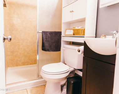 13 Decatur Avenue - Photo Thumbnail 19
