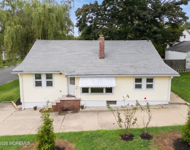 92 Asbury Avenue - Photo Thumbnail 3