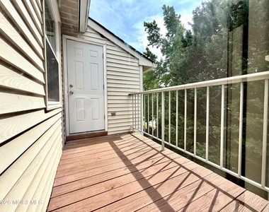 231 Atlantic Street - Photo Thumbnail 6