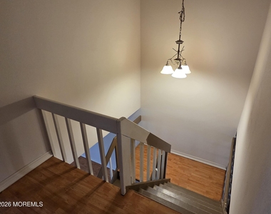 2604 Dogwood Court - Photo Thumbnail 9