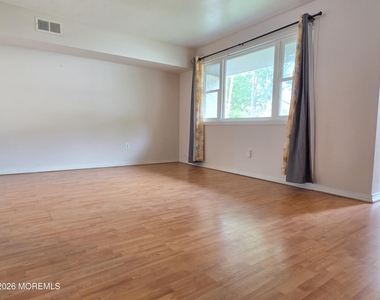 2604 Dogwood Court - Photo Thumbnail 2