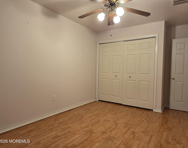 2604 Dogwood Court - Photo Thumbnail 12