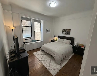 West 72 Street - Photo Thumbnail 1