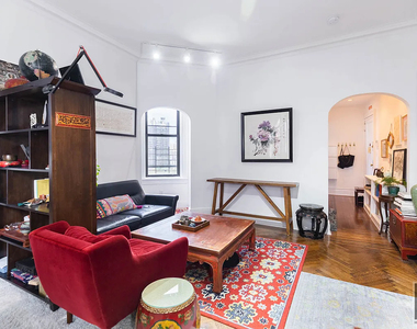 West 72 Street - Photo Thumbnail 7