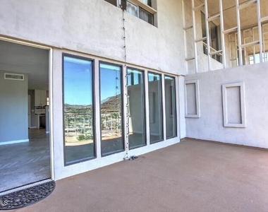 1057 E Butler Drive - Photo Thumbnail 17
