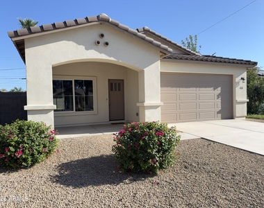 414 E Eason Avenue - Photo Thumbnail 1